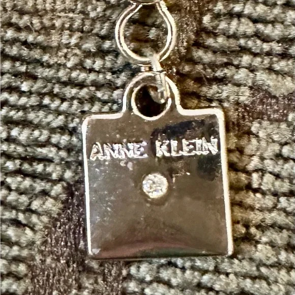 Anne Klein Green Statement Necklace - Picture 3 of 3